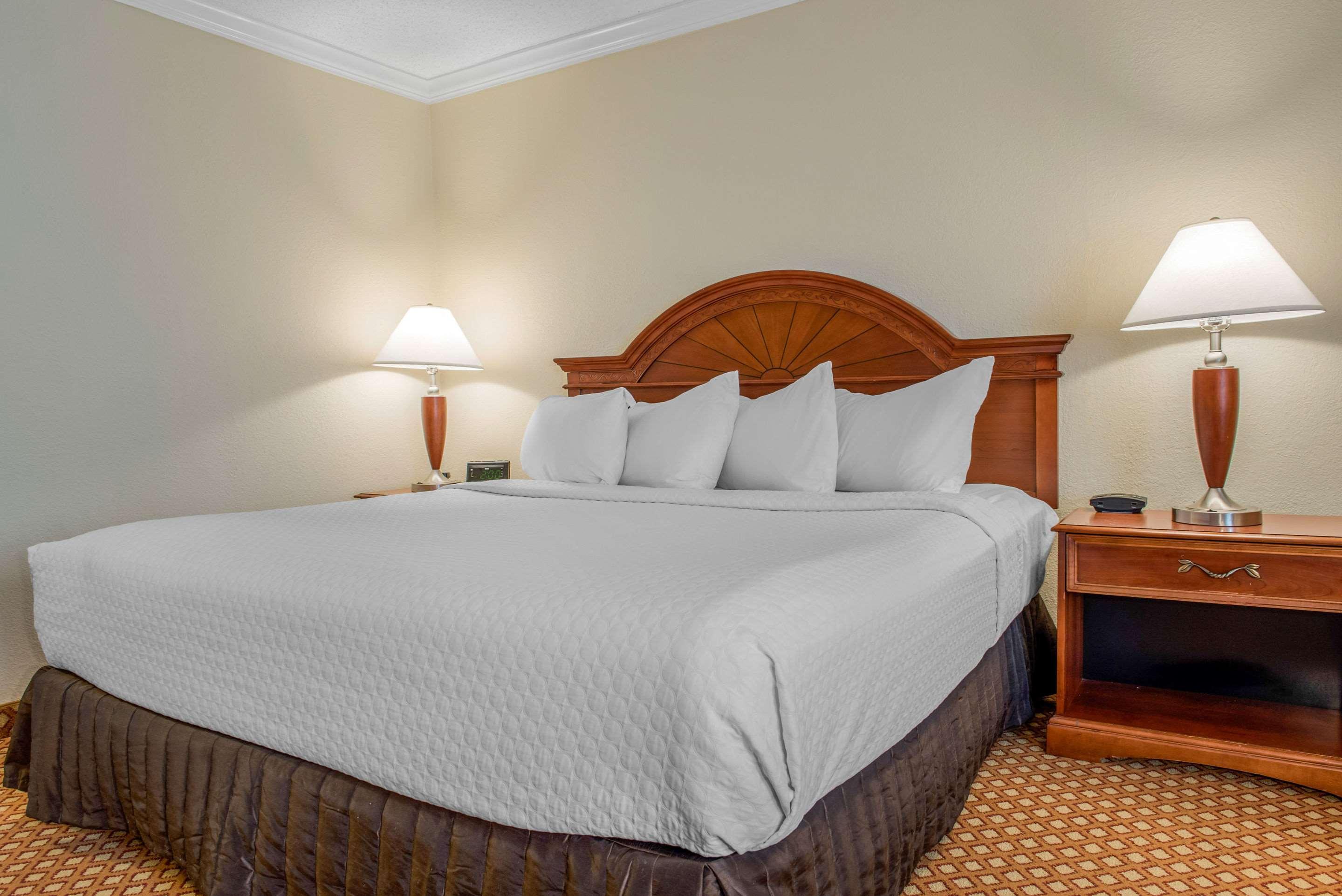 Quality Hotel Conference Center Cincinnati Blue Ash Exteriör bild