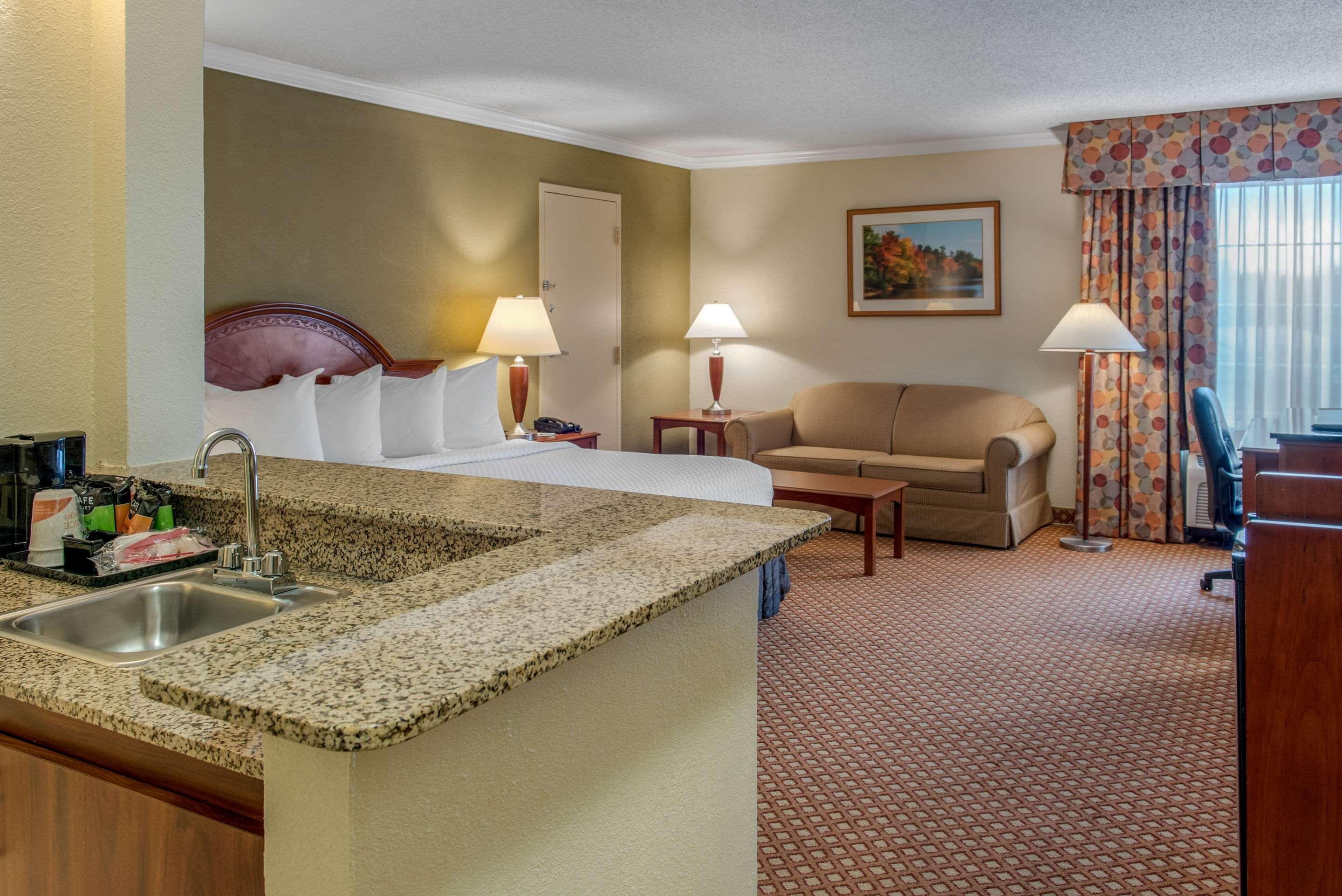 Quality Hotel Conference Center Cincinnati Blue Ash Exteriör bild