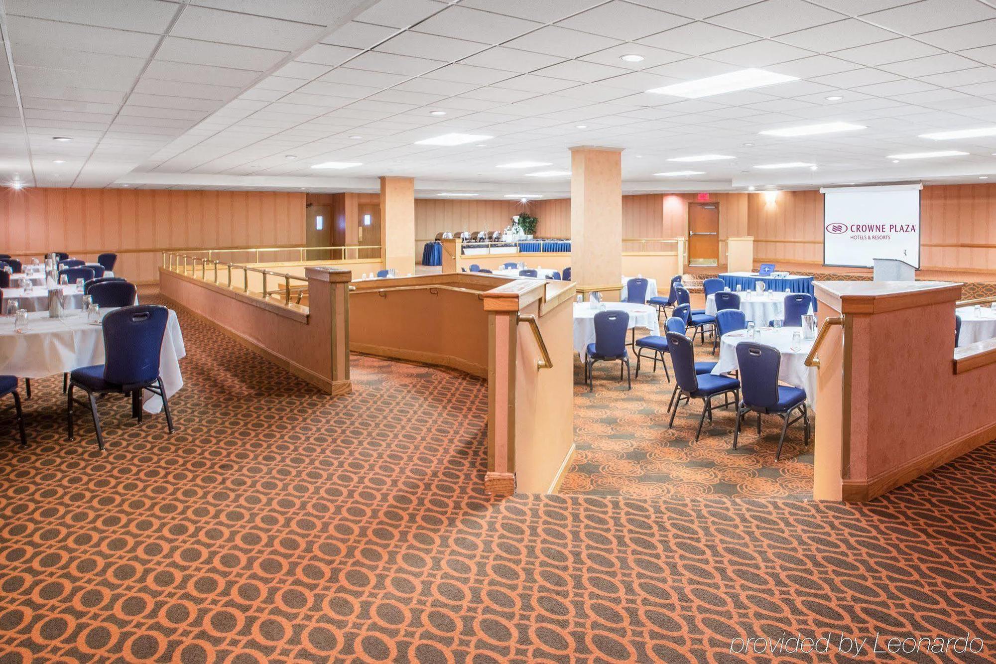 Quality Hotel Conference Center Cincinnati Blue Ash Exteriör bild