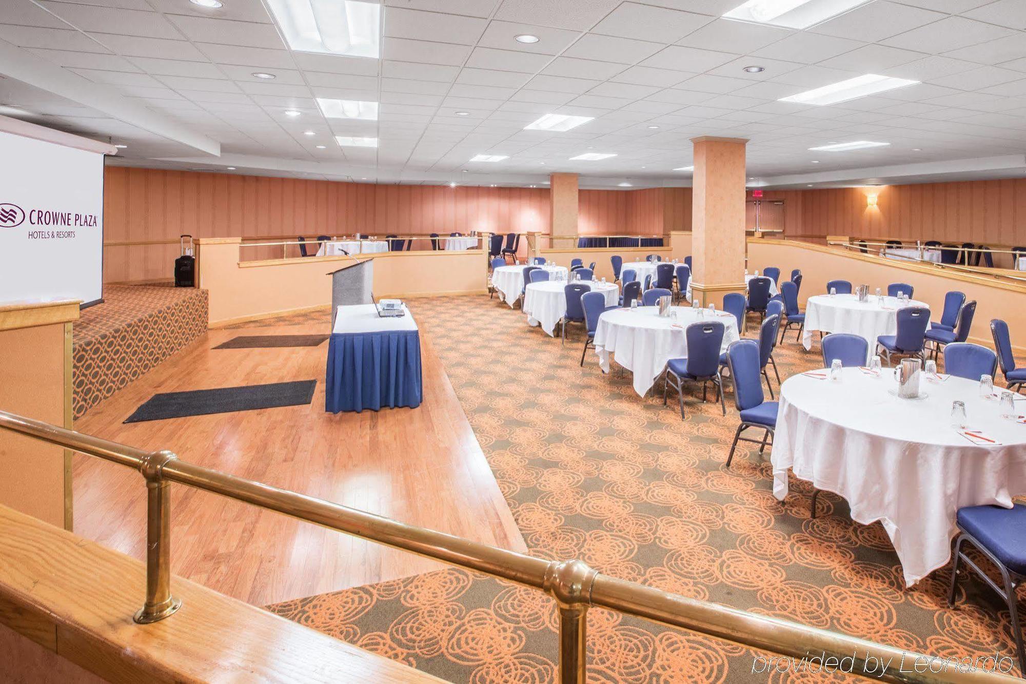 Quality Hotel Conference Center Cincinnati Blue Ash Exteriör bild