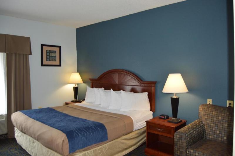 Quality Hotel Conference Center Cincinnati Blue Ash Exteriör bild